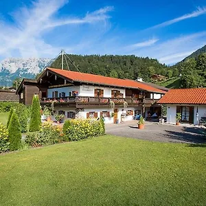 Hösmader Apartment