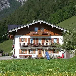 Fluchthäusl Apartment